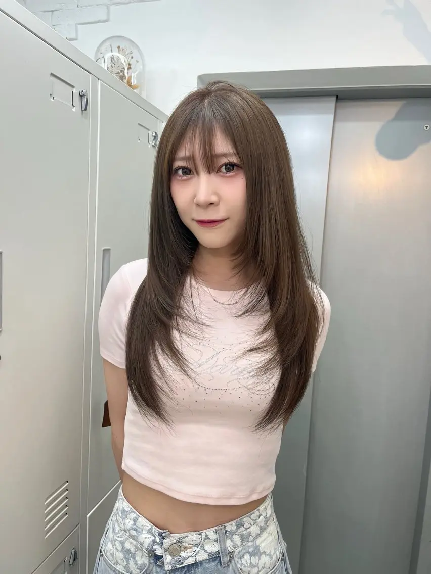 ロング カラー カット 柏木 理那のヘアスタイル