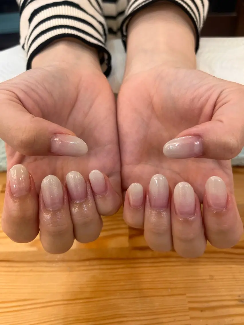 ネイル グラデーション nailAlaia 妙典店 アイリのネイルデザイン