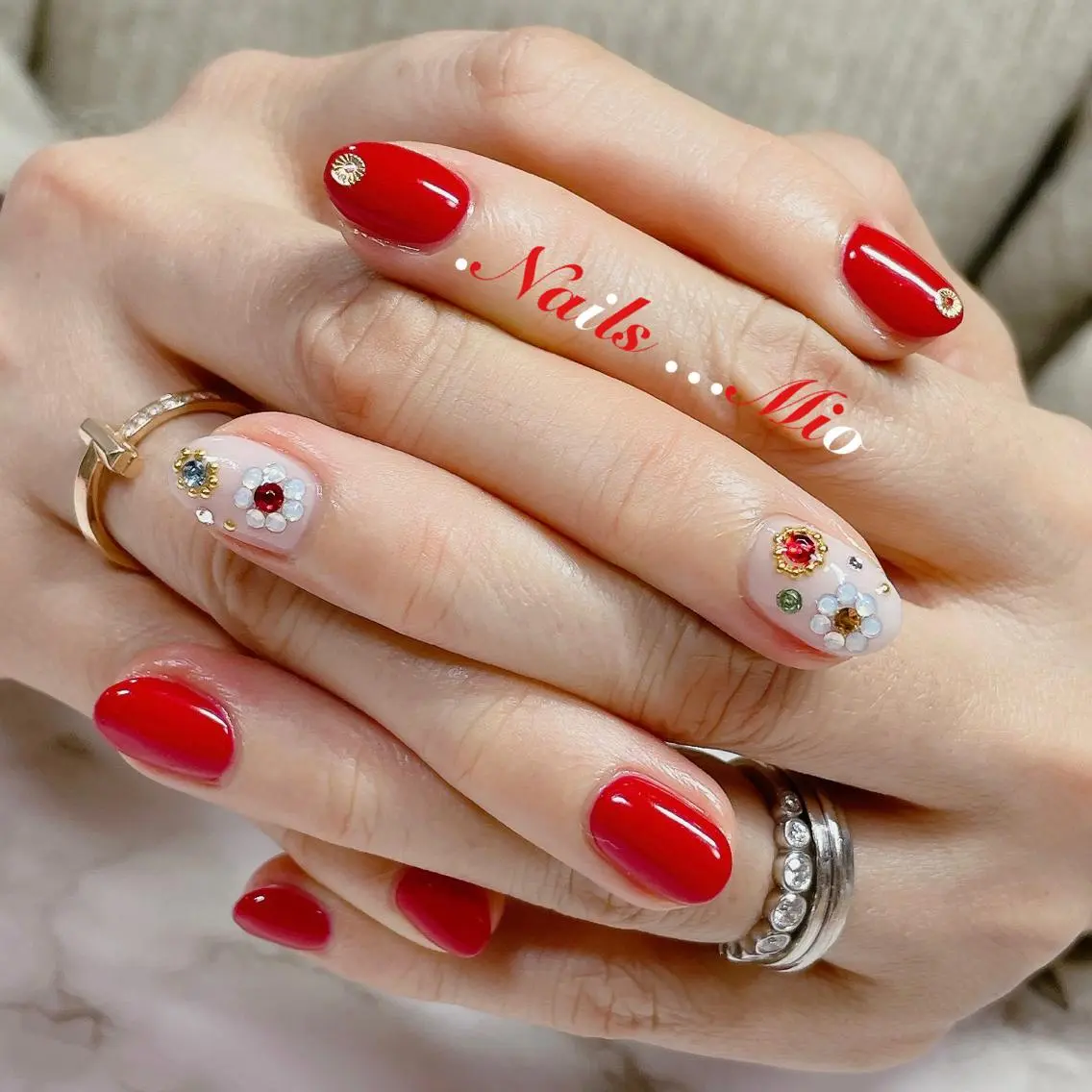 ネイル アートネイル ジェルネイル ワンカラーネイル ストーンネイル .Nails Mio 赤羽西ネイルサロンのネイルデザイン