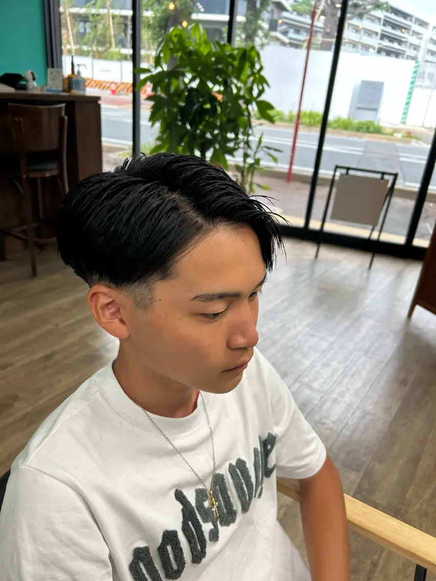 メンズ フェードカット 七三 ツーブロック 長谷川 央のヘアスタイル