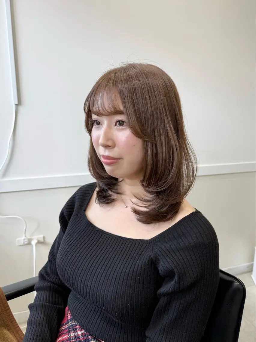 ミディアム カット ヘアカラー トリートメント ヘアセット 上品＆韓国風 🥀海心🥀のヘアスタイル