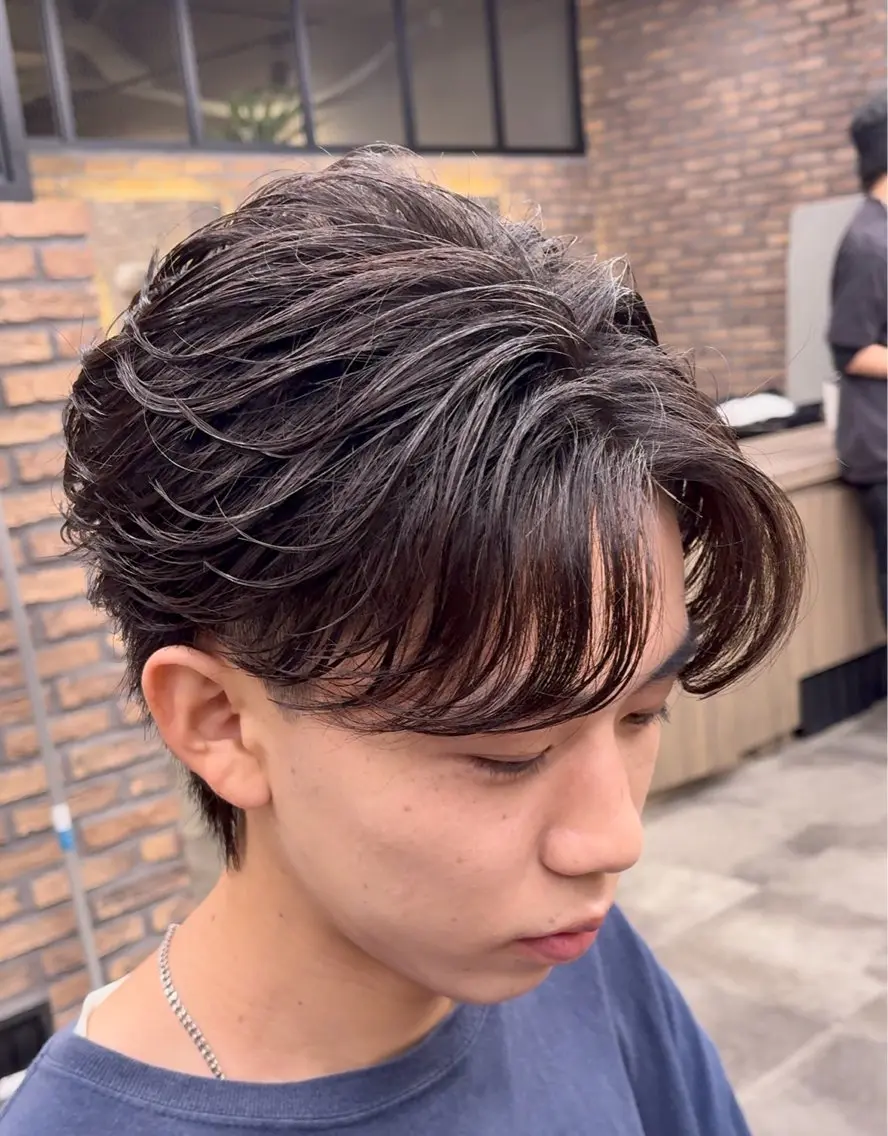 パーマ メンズ センターパート フェザーパーマ メンズハイライト メンズメッシュ マッシュ センターパート/フェ ザー🔥SHUYAのヘアスタイル