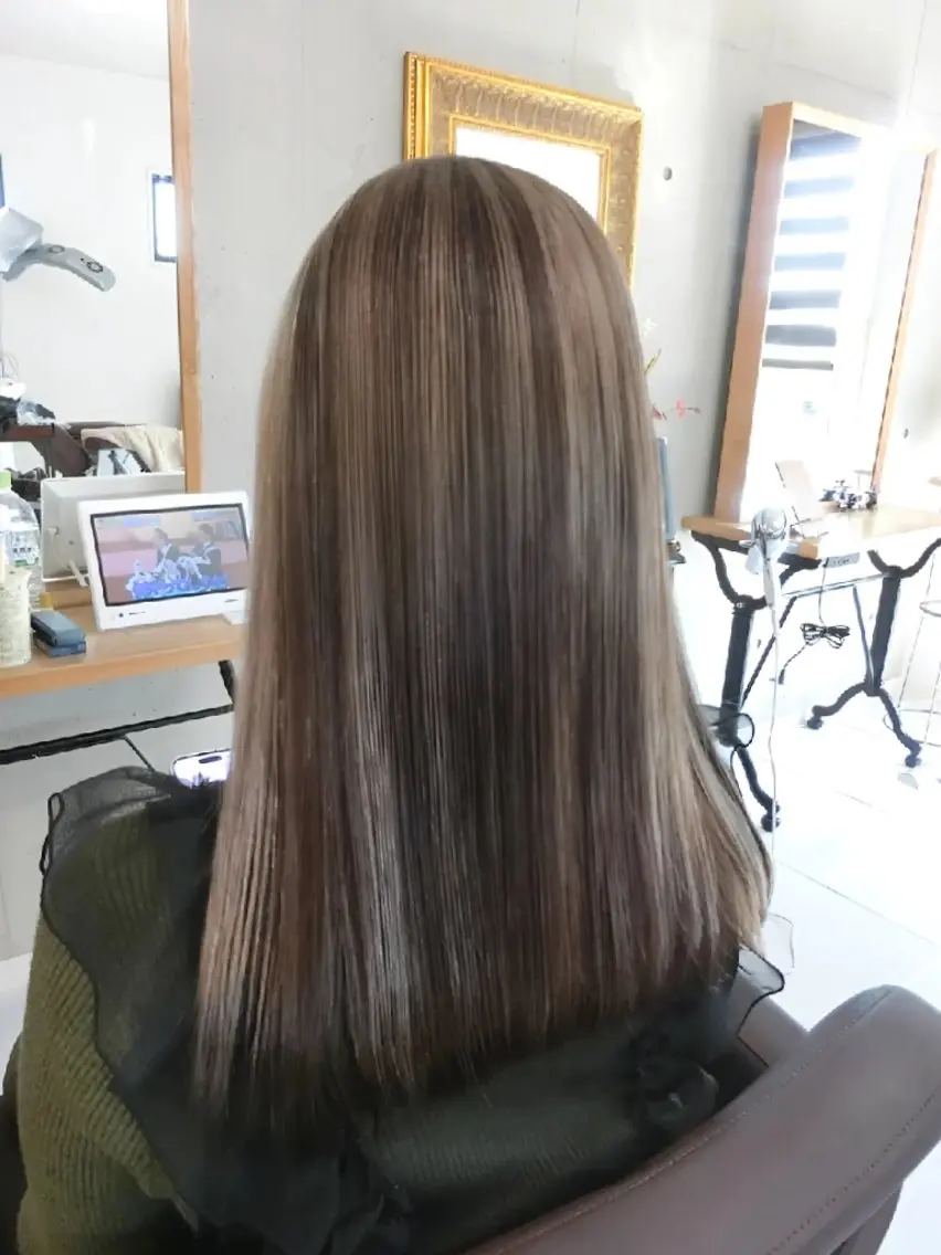 ロング カラー カット ヘアカラー ma cherie naoのヘアスタイル