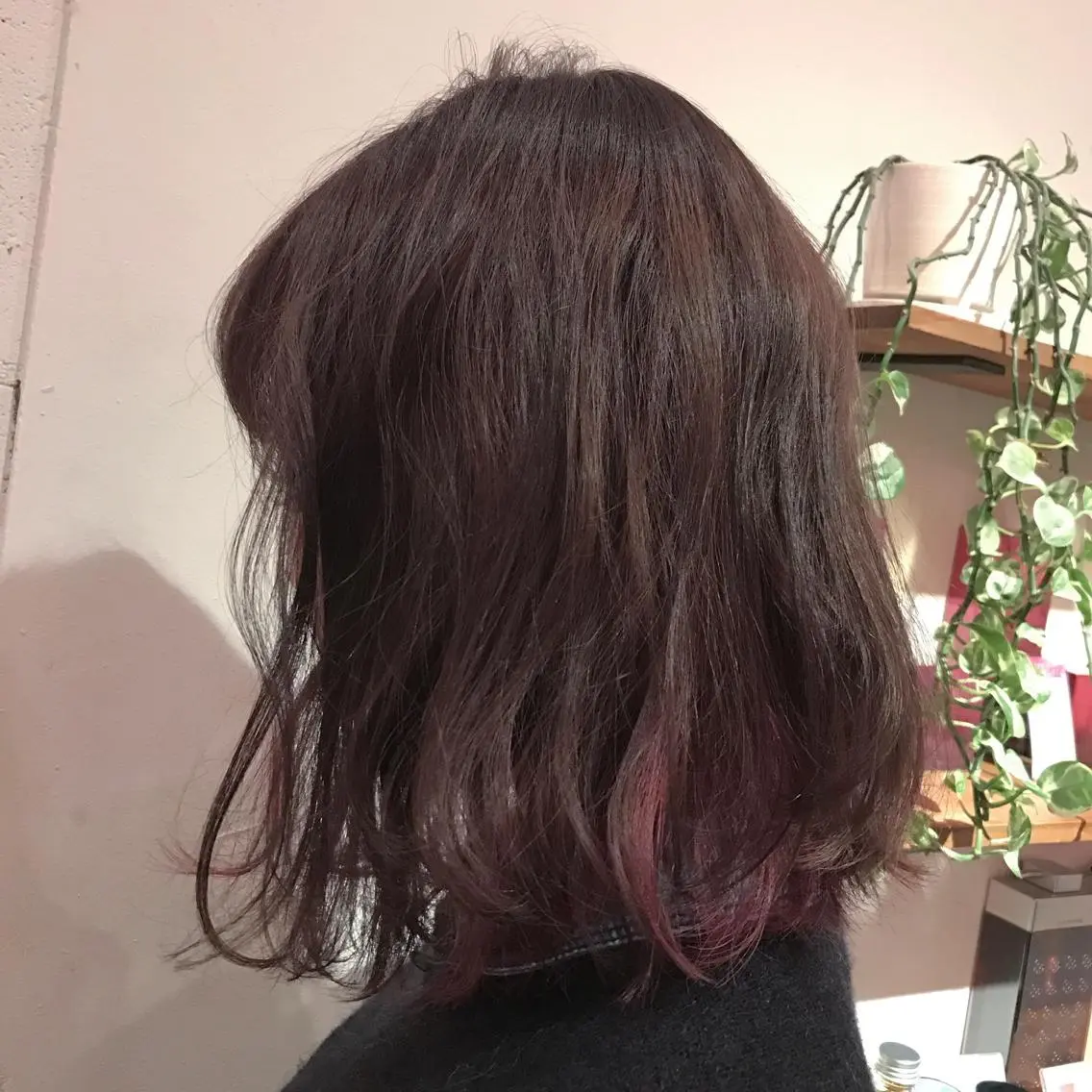 セミロング カラー グレージュ インナーカラー ラベンダーカラー ラベンダーグレージュ ラベンダーグレー emme エミィ/立川のヘアスタイル
