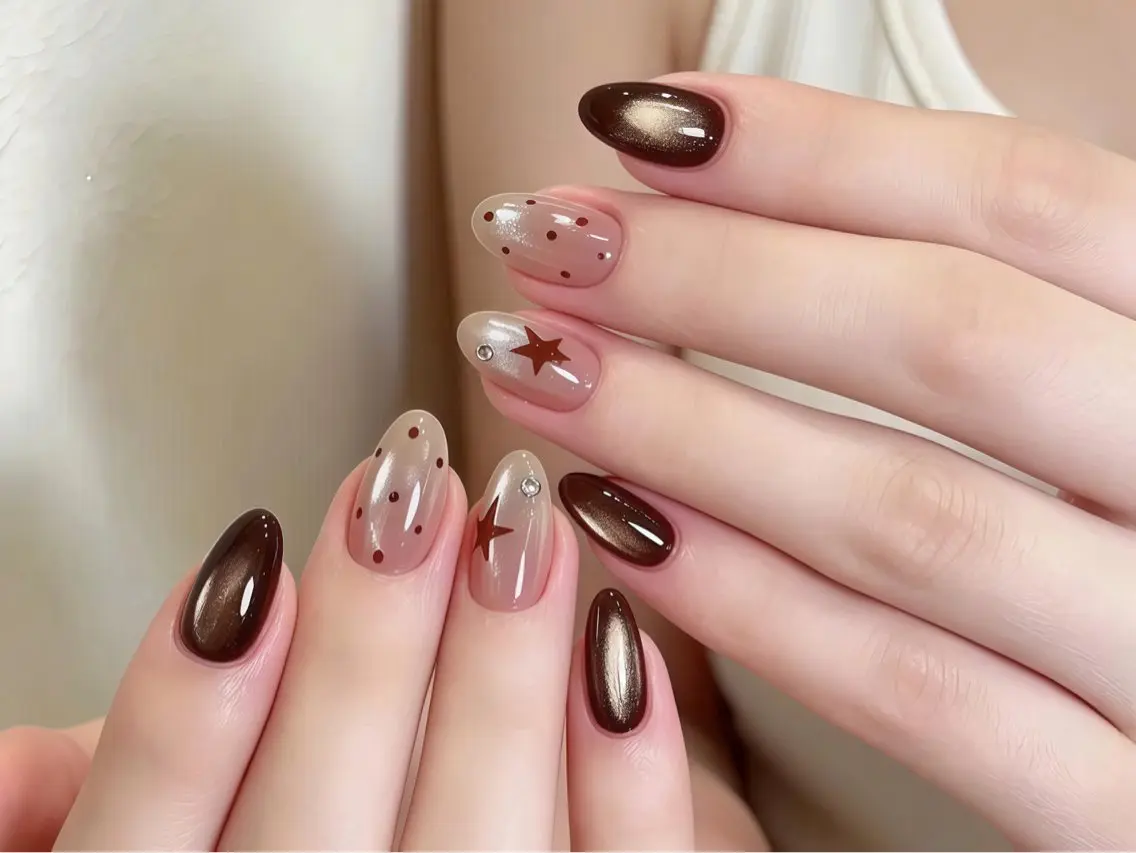ネイル オーロラネイル チークネイル フットネイル フレンチネイル ジェルネイル ハンドネイル ハンドケア NEW NAIL💞 yuki🔥のネイルデザイン