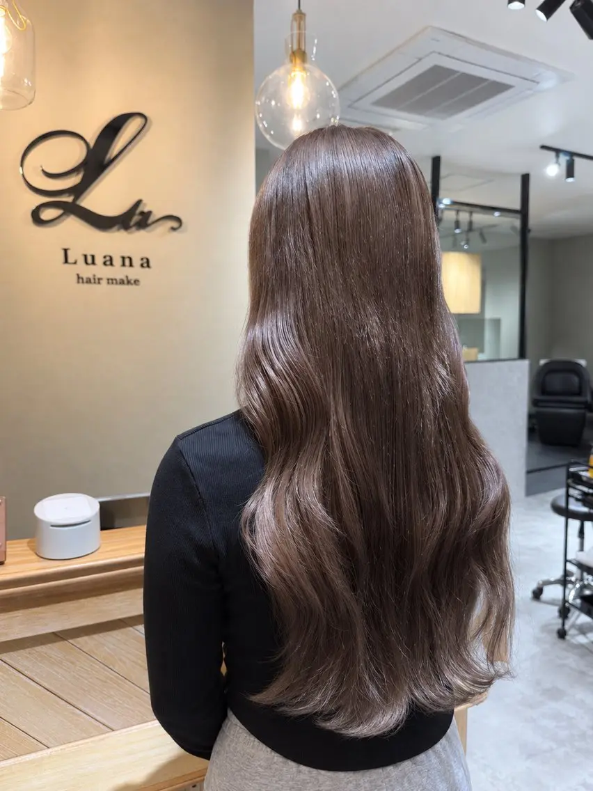 ロング ヘアカラー HIYORI / luanaのヘアスタイル