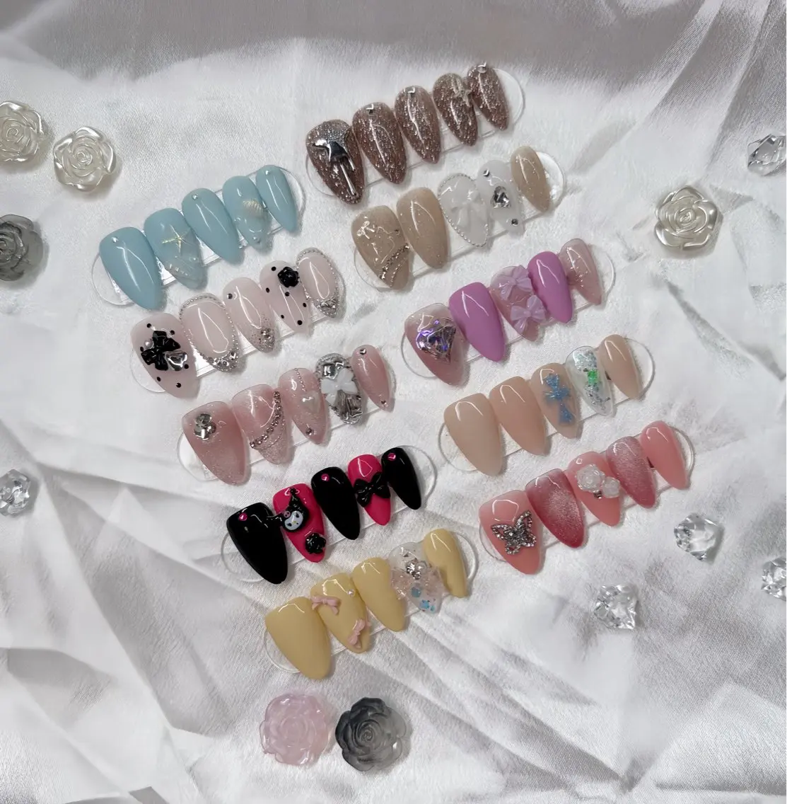 ネイル オーロラネイル チークネイル フットネイル フレンチネイル ジェルネイル ハンドネイル Havi Nailsのネイルデザイン