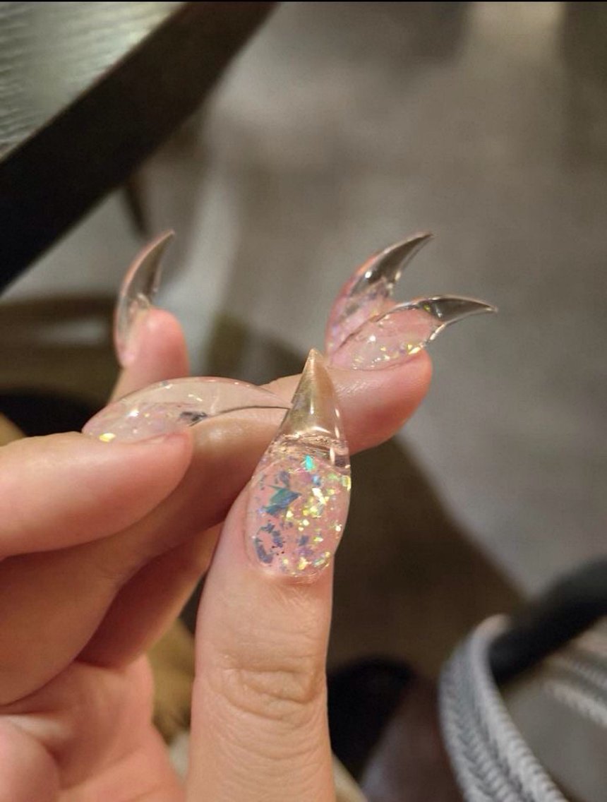 ネイル ハンドネイル NYRA ちゃん YIA Nail 2のネイルデザイン