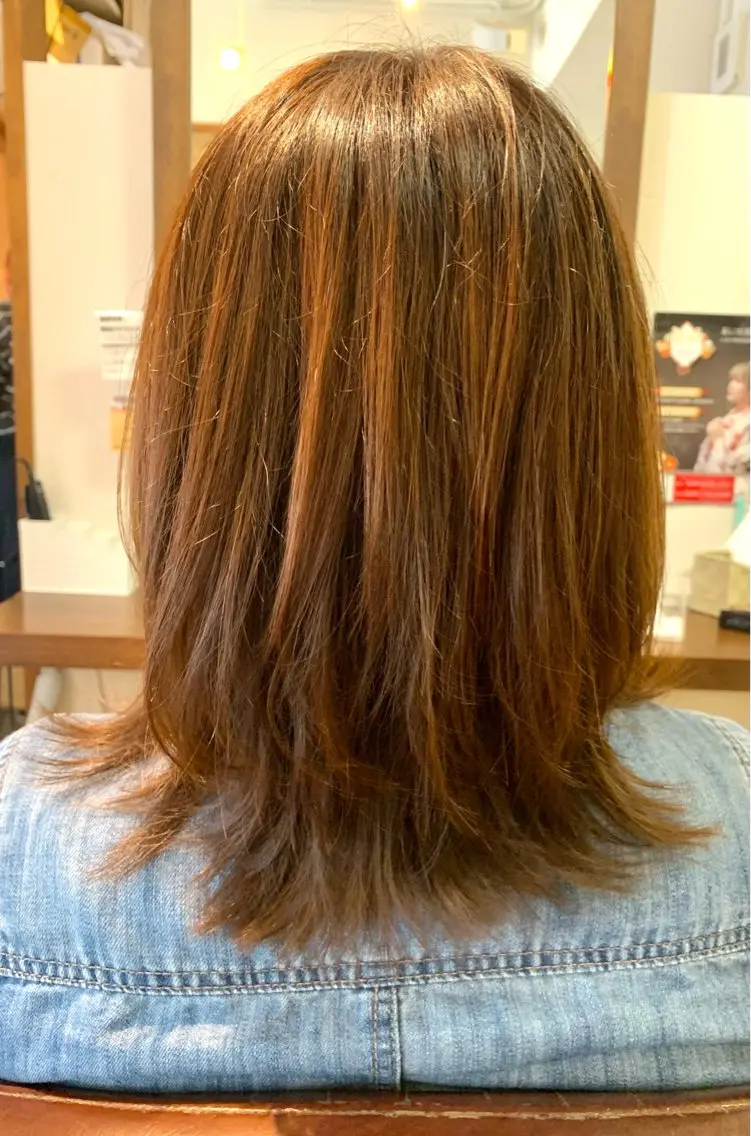 ロング カット 秋野 遥のヘアスタイル