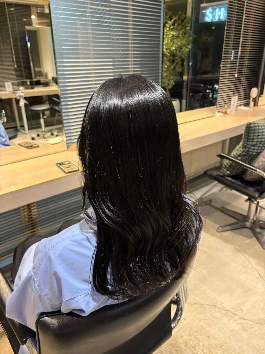 カラー 透明感カラー ヘアカラー SHEA /縮毛矯正 イソダハルカのヘアスタイル