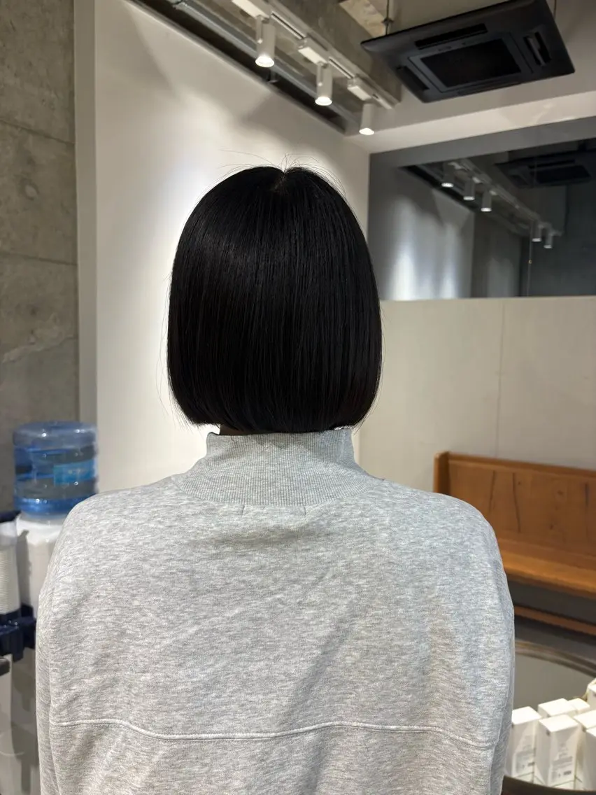 ミディアム ボブ 西脇 久玲愛のヘアスタイル
