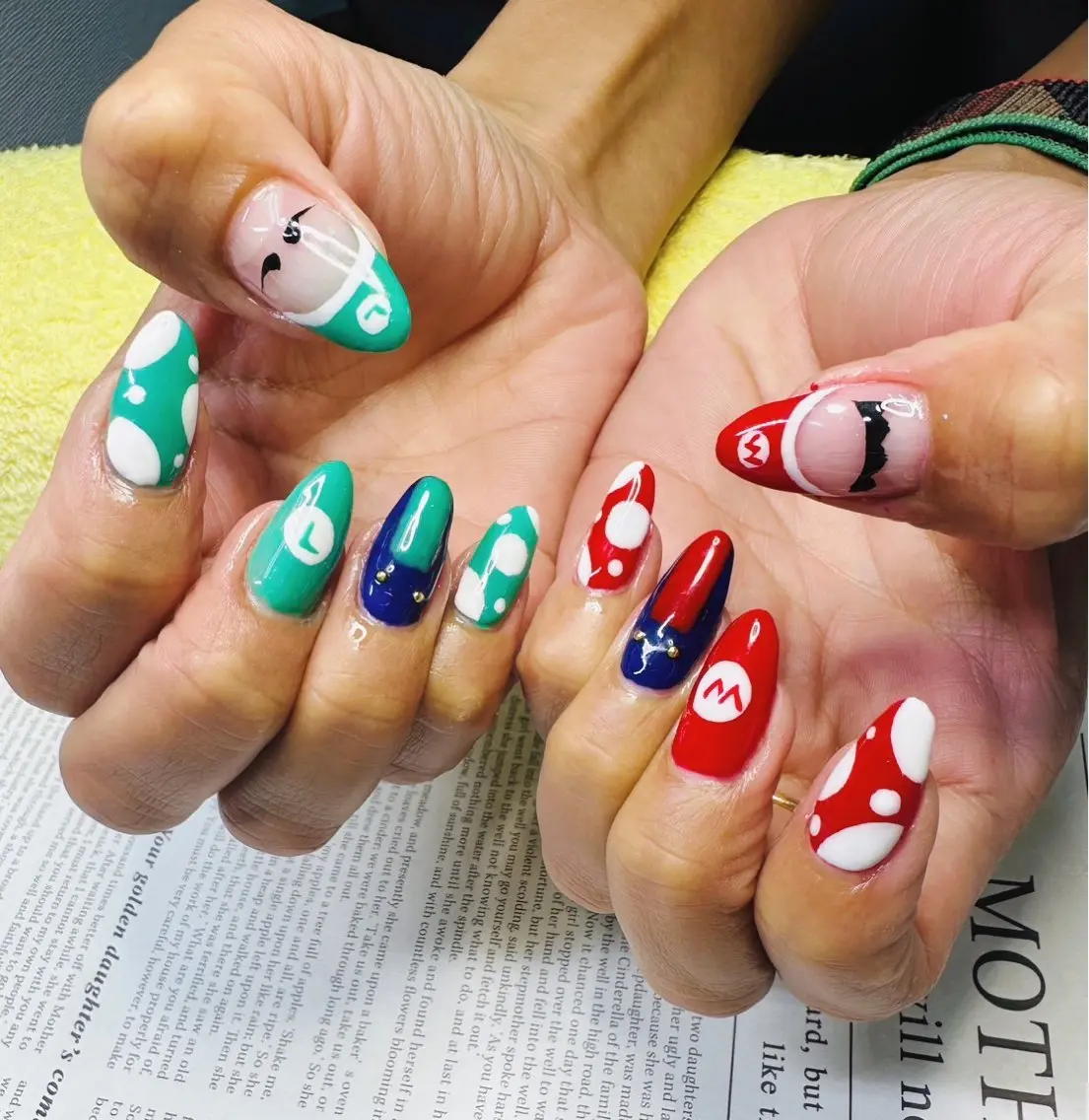 ハンドネイル💅マリオアート10本🍄😃(初回オフ無料)の写真