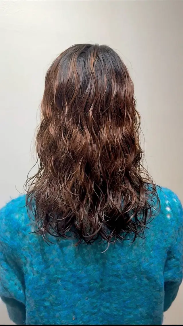 セミロング セミロングパーマ レイヤーカット カット パーマ トリートメント しおり/パーマ/ newi町田のヘアスタイル