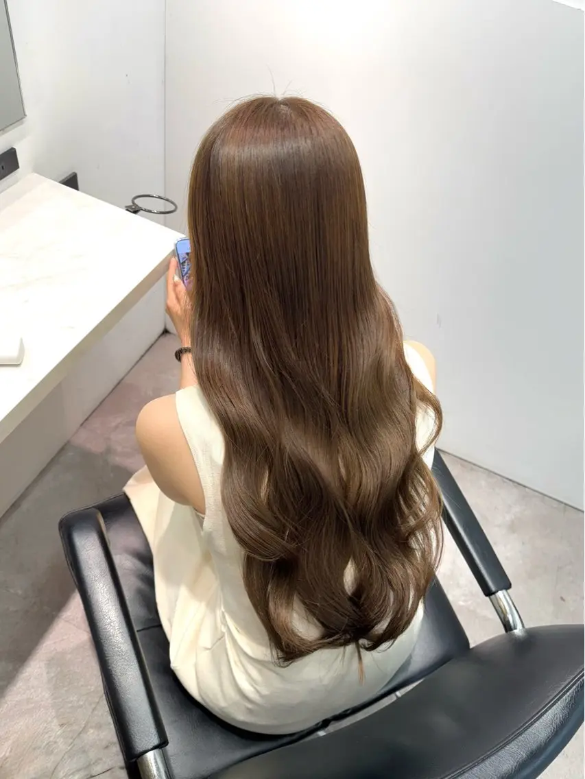 ロング ヘアカラー トリートメント 🌟透明感カラー 🌟松岡勇輝のヘアスタイル