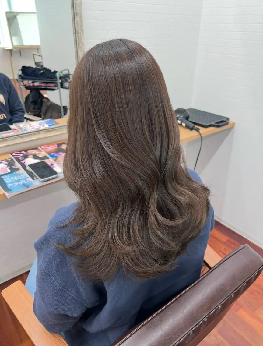 GRAN LUSSOカラー＋新世代反応型トリートメントの写真