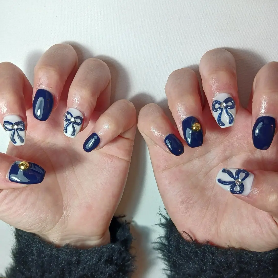 ネイル ジェルネイル 持ち込み ネイビー リボン ショートネイル ハンドネイル owlnail /持込みデザイン専門のネイルデザイン