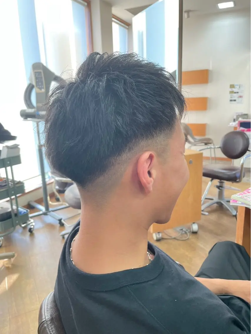 メンズ ラプチャー 渡辺郁哉のヘアスタイル