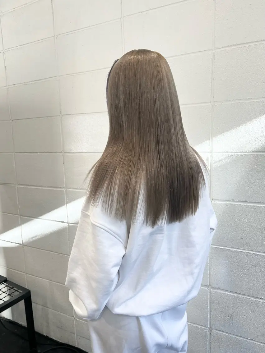 セミロング カラー カット ヘアカラー トリートメント HARU//原宿🤍 リピート率NO.1のヘアスタイル