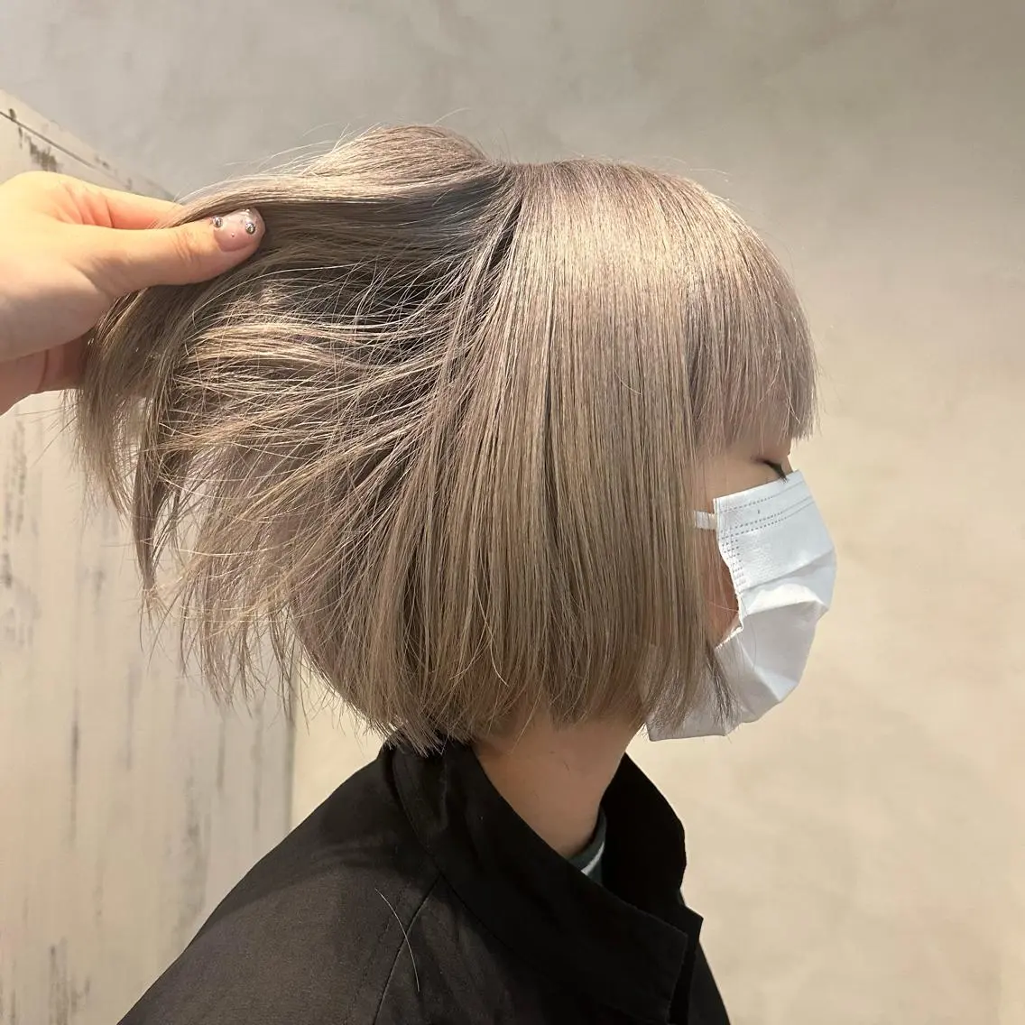 ミディアム カラー ミディアムパーマ ブリーチ Yuki☺︎パーマ レイヤーカットのヘアスタイル