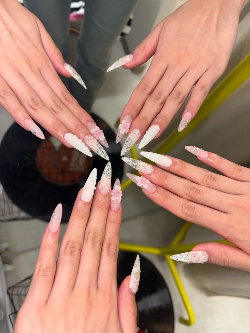 ネイル ロングネイル ハンドネイル 33nail✴️栄 スミレ❇️Gel-xのネイルデザイン