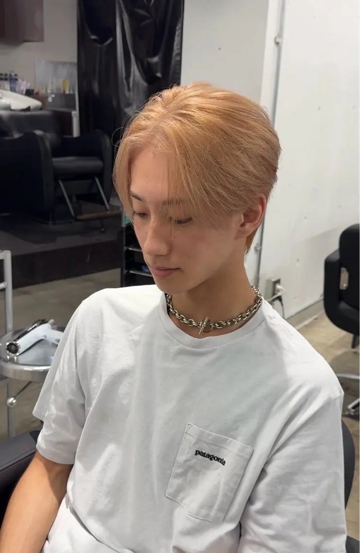カラー メンズ カット ヘアカラー 岩佐 柚太のヘアスタイル