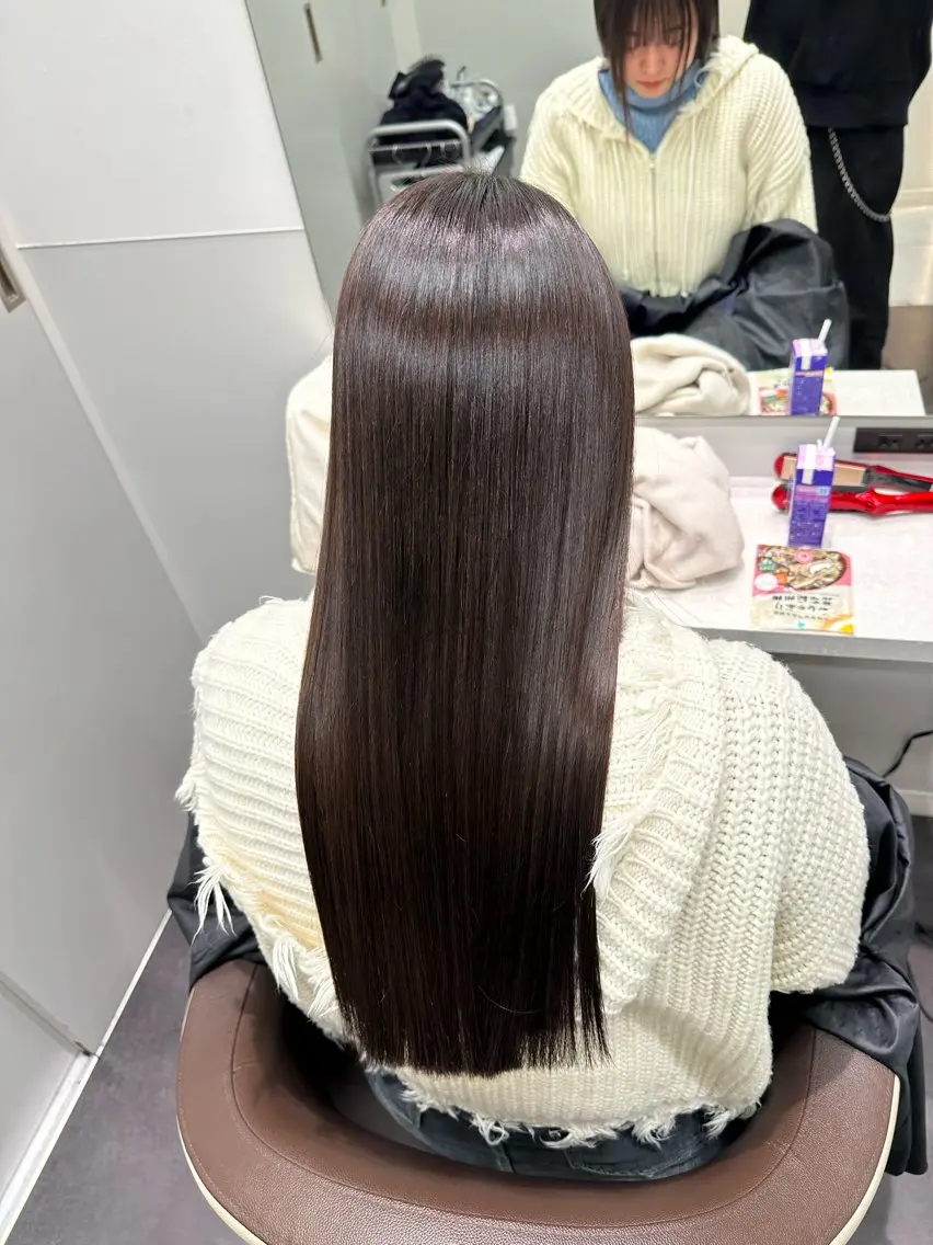 セミロング 美髪特化✨ 伊織✨縮毛矯正✨のヘアスタイル