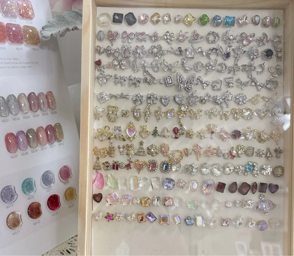 ネイル フットネイル ルリン サロン💅のネイルデザイン