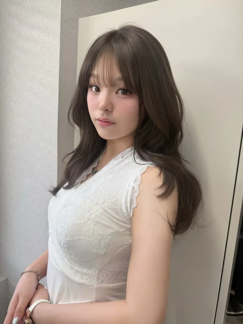 ロング カラー ベージュカラー ブリーチ 透明感カラー ブリーチなしカラー オリーブベージュ ヘアカラー レイヤーカット /顔周り/和奏︎♪のヘアスタイル