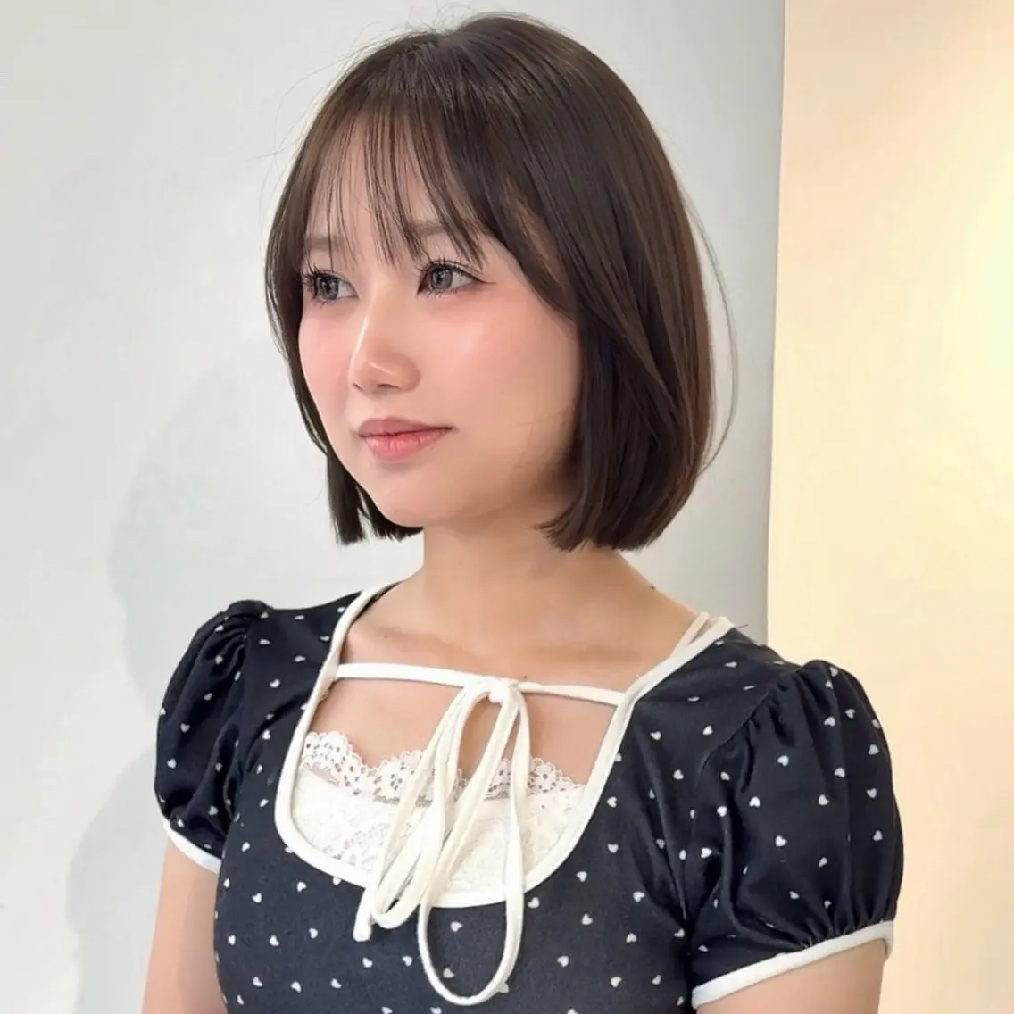 ショート ボブ 韓国風ヘア レイヤーカット 小顔カット カット ヘアカラー トリートメント 🤍髪質改善 🤍透明感カラー🤍のヘアスタイル