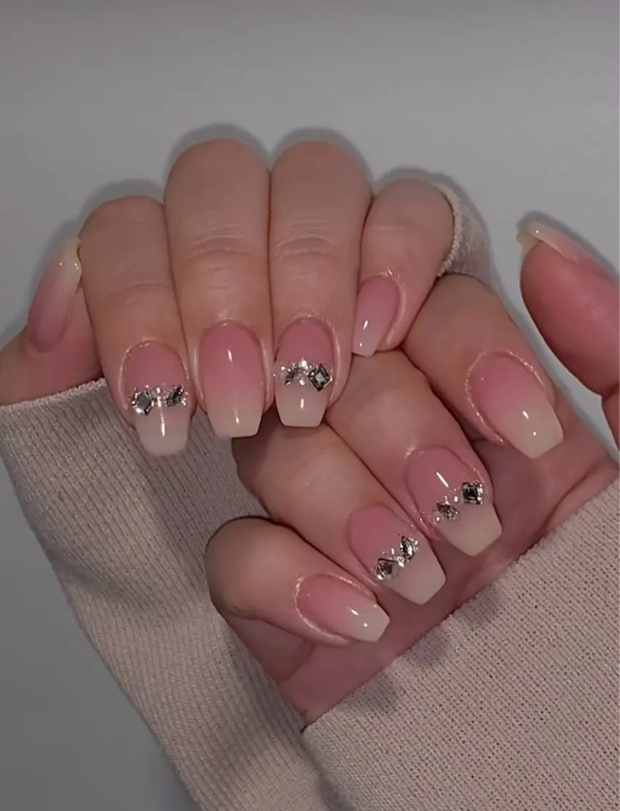 ネイル アートネイル チークネイル フレンチネイル 韓国ネイル マグネットネイル chirin nailのネイルデザイン