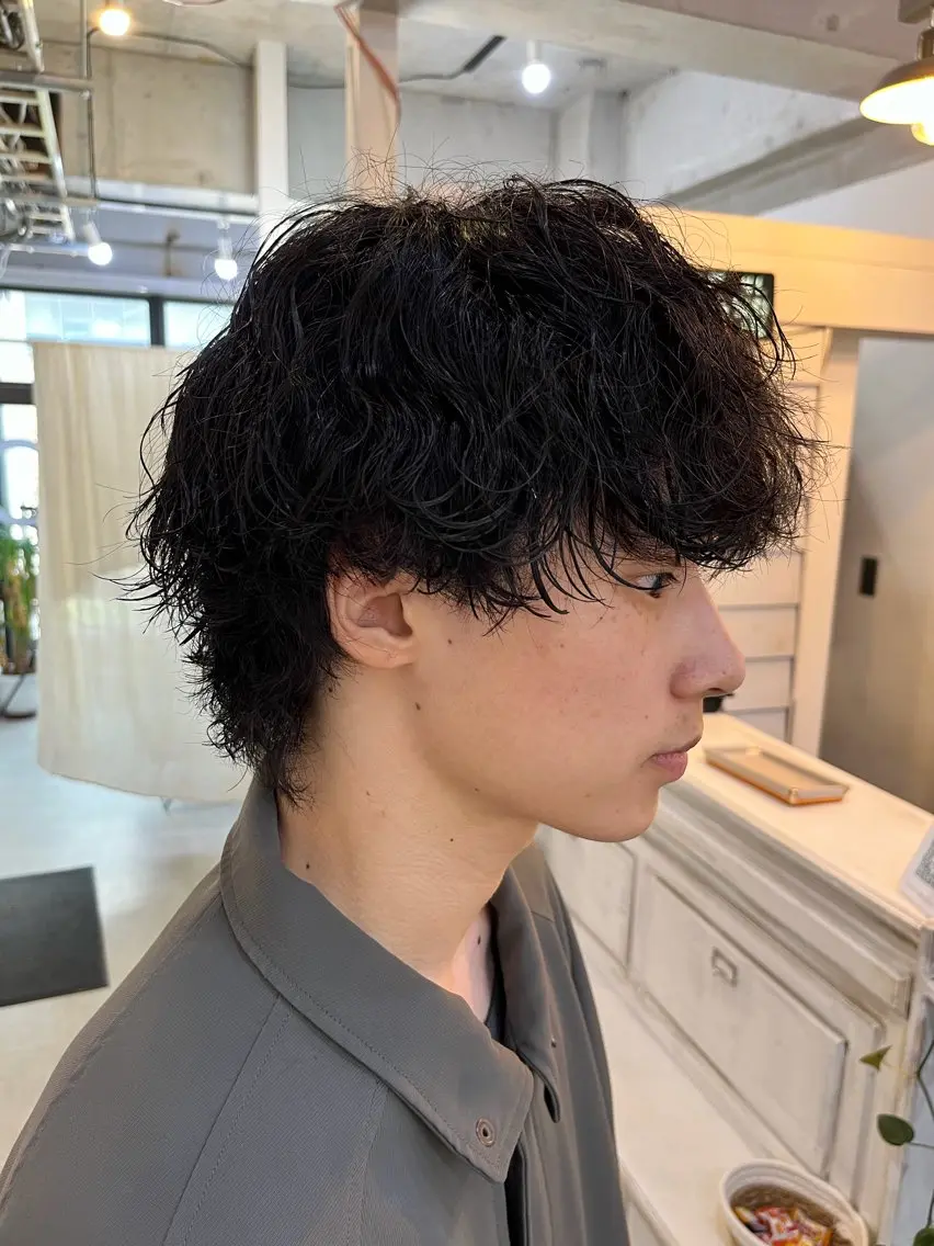 ショート パーマ メンズ メンズパーマ 波巻きパーマ カット パーマ トリートメント ダブルカラー メンズパーマ大成のヘアスタイル
