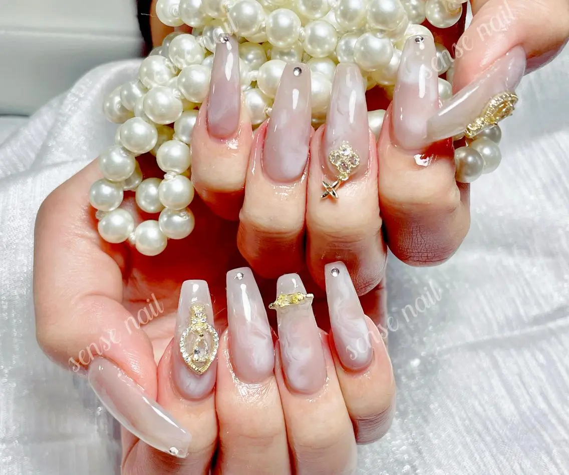 ネイル ハンドネイル ハンドケア 🎀Sense Nail渋谷店🎀のネイルデザイン