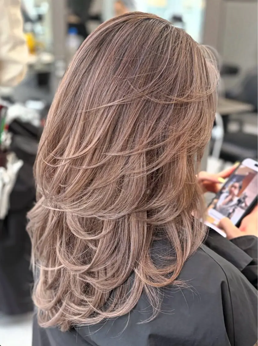 ロング レイヤーカット トリートメント ヘアカラー トリートメント Kotomi 🇺🇸💋のヘアスタイル