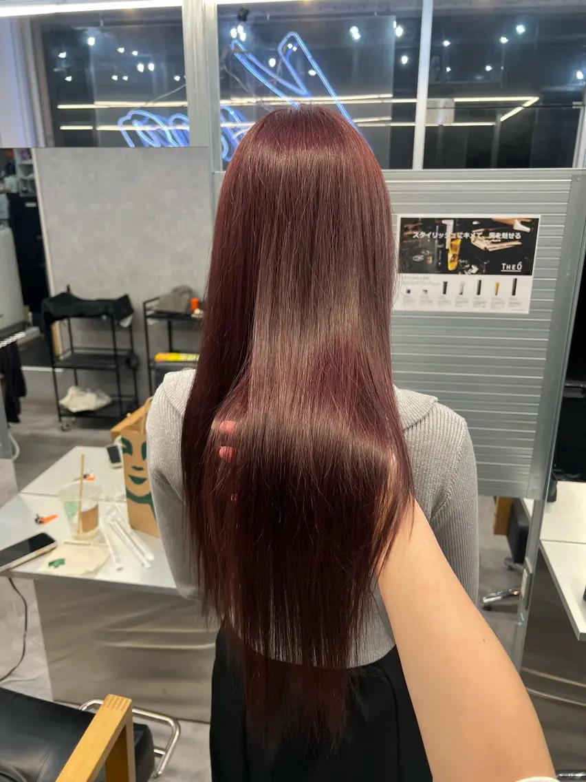 ロング ピンクブラウン ヘアカラー トリートメント 中井 一葉のヘアスタイル