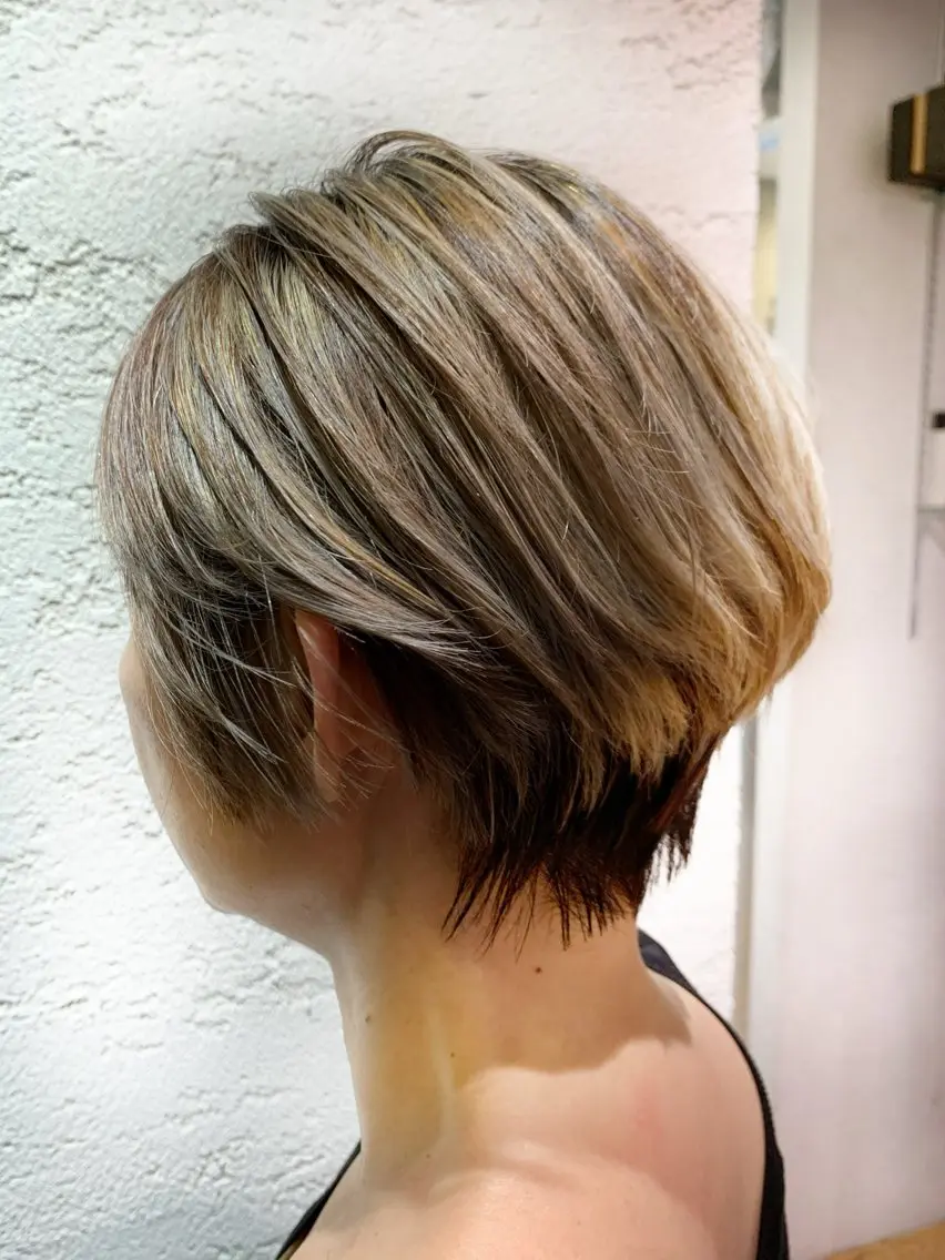 ショート カット ヘアカラー Attirer Kaiのヘアスタイル