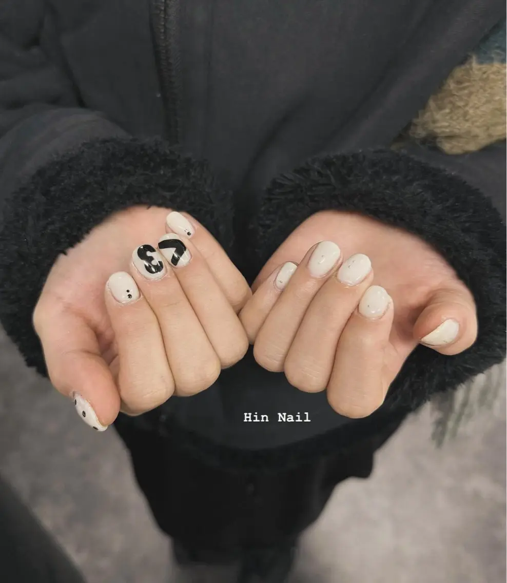 ネイル ハンドネイル HIN NAILのネイルデザイン