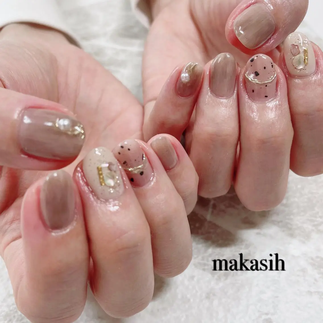 ネイル ジェルネイル ミラーネイル 濱田 美菜子のエステ・リラクイメージ