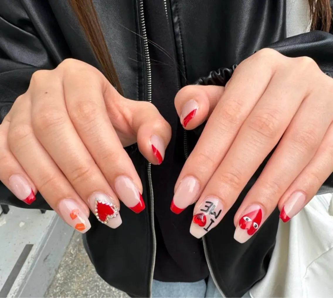 ネイル LAVISH nanamiのネイルデザイン