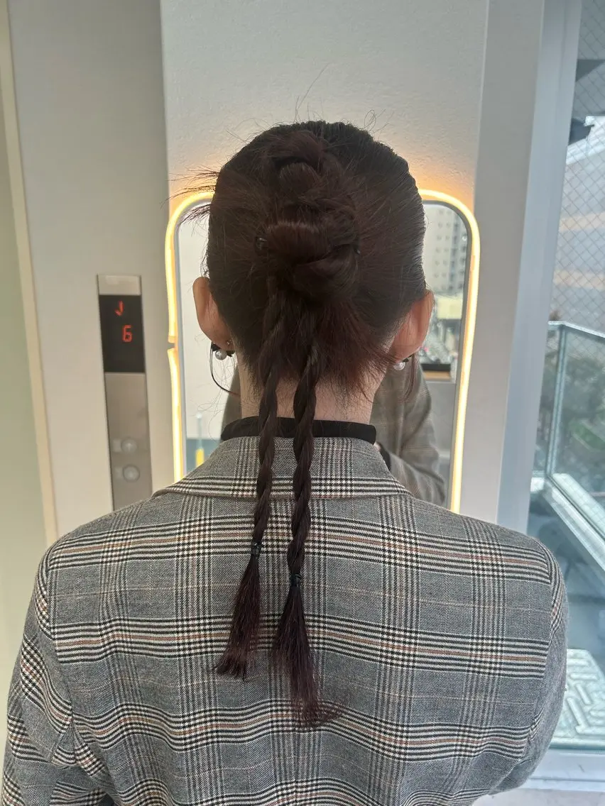 セミロング ヘアアレンジ ヘアセット Gisel みらののヘアスタイル
