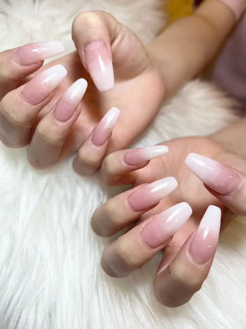 ネイル グラデーション ロングネイル 大田 香林のネイルデザイン