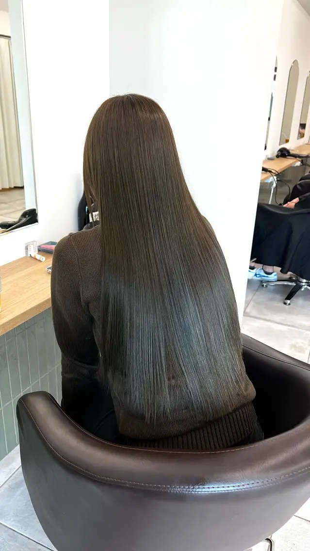 ロング カラー カット ヘアカラー トリートメント 赤みゼロ/透明感 カラー🌿KANTAのヘアスタイル
