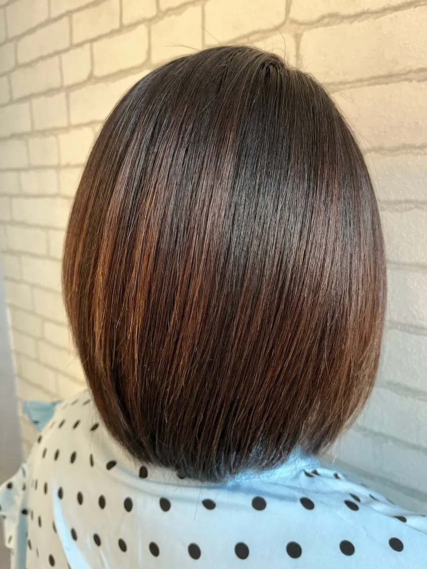 ミディアム カラー パーマ ハイライトカラー ハイライト アートディレクター 尾内 友美のヘアスタイル