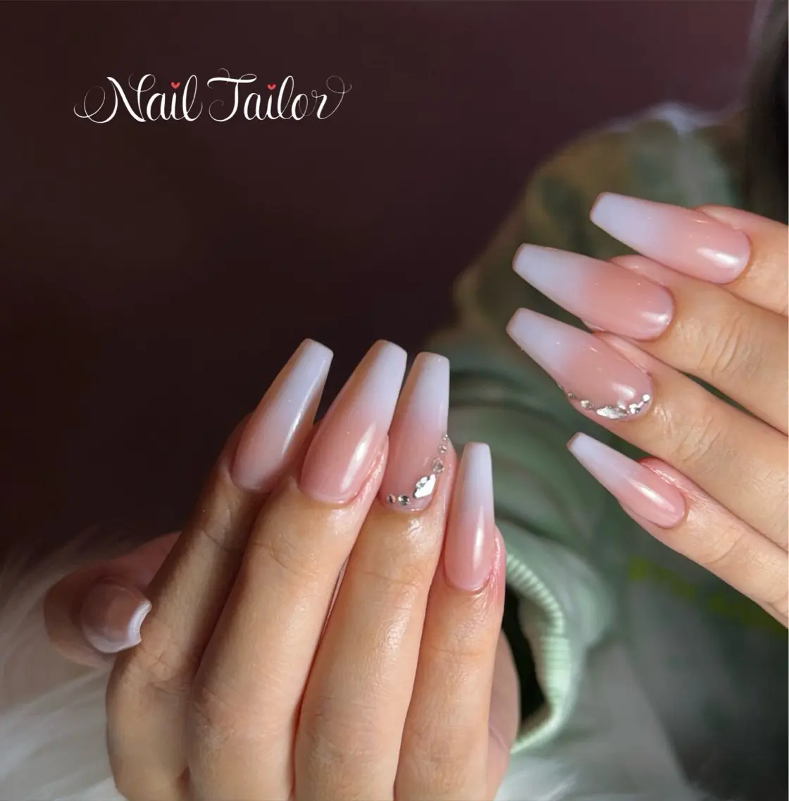 ネイル 長さ出し ジェルネイル グラデーション ロングネイル スカルプネイル ハンドネイル NailTailor ネイルテイラーのネイルデザイン