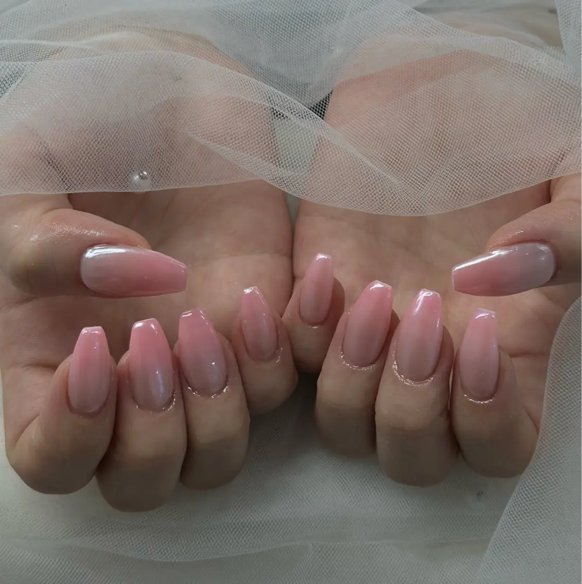 ネイル グラデーション ミラーネイル ハンドネイル R Nailのネイルデザイン