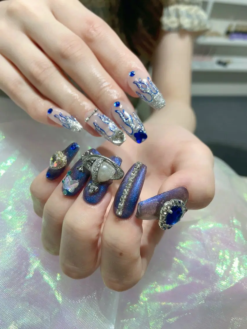 ネイル Glow Nail スカルプ専門店のネイルデザイン