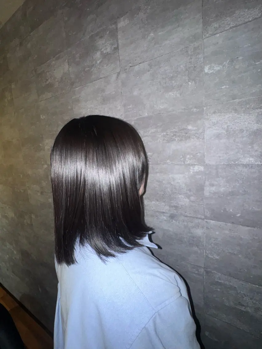 ミディアム カラー 透明感カラー 縮毛矯正 ヘアカラー 渡邉 吏央のヘアスタイル