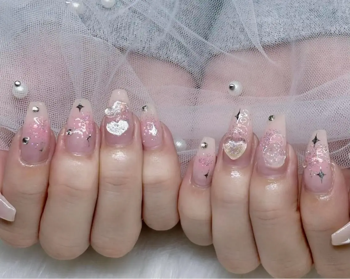 ネイル 韓国ネイル マグネットネイル 持ち込み ハンドネイル RINA Nail_Royalのネイルデザイン