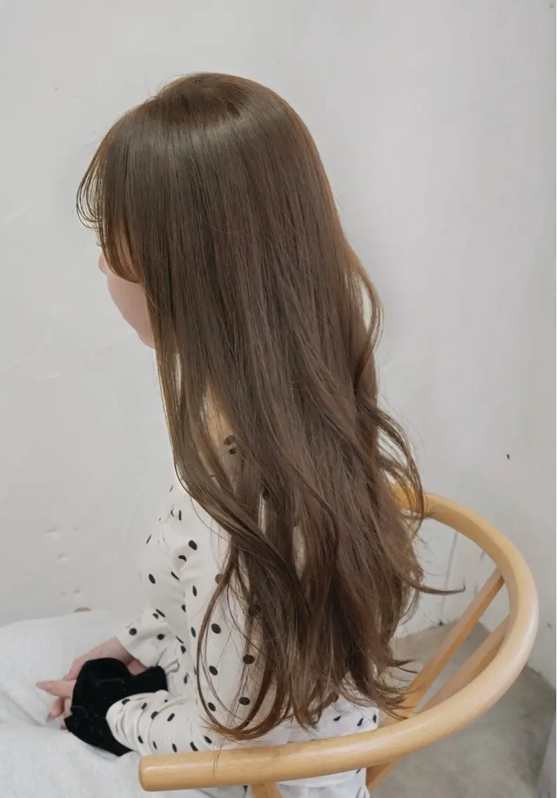 ロング カラー ベージュカラー オリーブベージュ ヘアカラー トリートメント 透けヘア/艶ベージュ ヘアセット/nagiのヘアスタイル
