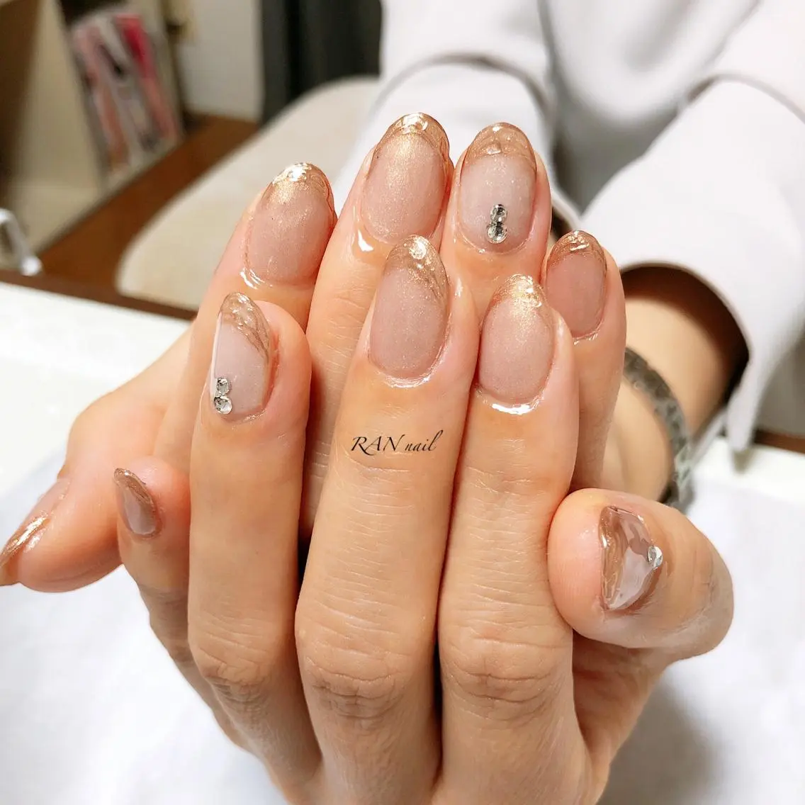 ネイル フットネイル フレンチネイル ラメ(グリッター) ミラーネイル オフィスネイル ハンドネイル フットネイル RAN nailのネイルデザイン