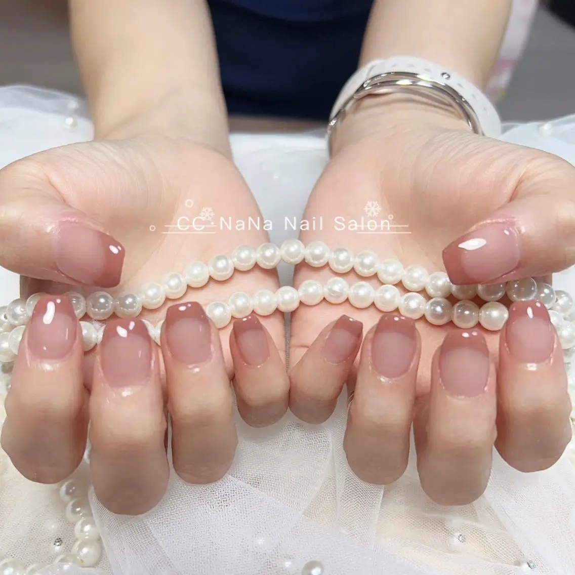 ネイル チークネイル フラッシュネイル キラキラネイル 韓国ネイル マグネットネイル 💎CC・NaNa 韓国風ネイル🌙Cのネイルデザイン